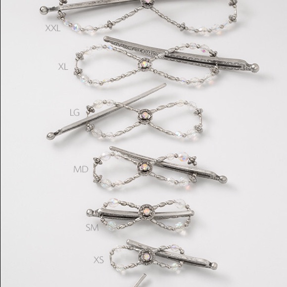 Lilla Rose Accessories - Lilla Rose Lovely Circle Flexi Hair Clip Sz XS